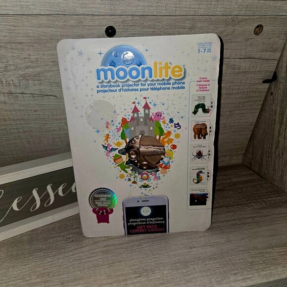 Moonlite Storybook Projector - Tne Eric Carle 5 Story Limited Edition Rose Gold - Picture 1 of 12